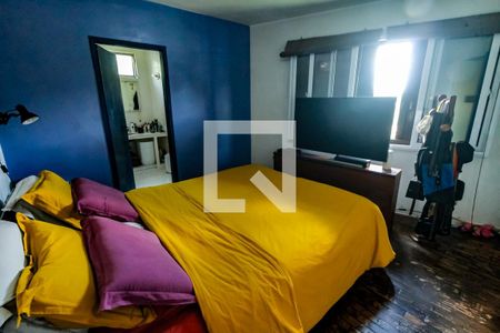 Casa à venda com 266m², 3 quartos e 2 vagasSuíte