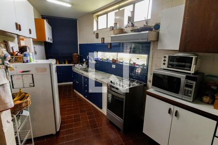 Casa à venda com 266m², 3 quartos e 2 vagasCozinha - Armários