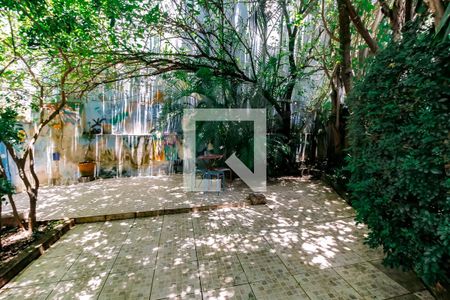 Casa à venda com 266m², 3 quartos e 2 vagasQuintal