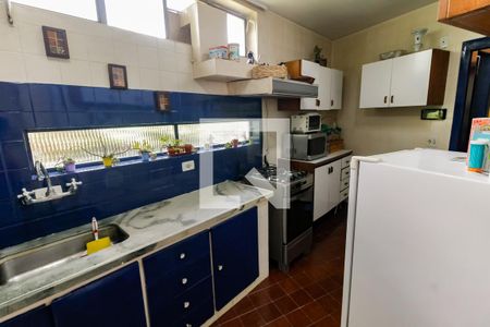 Casa à venda com 266m², 3 quartos e 2 vagasCozinha - Armários