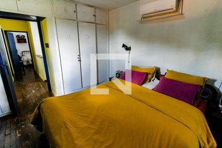 Casa à venda com 266m², 3 quartos e 2 vagasSuíte