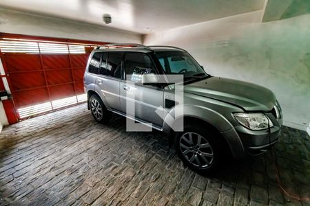 Casa à venda com 266m², 3 quartos e 2 vagasGaragem