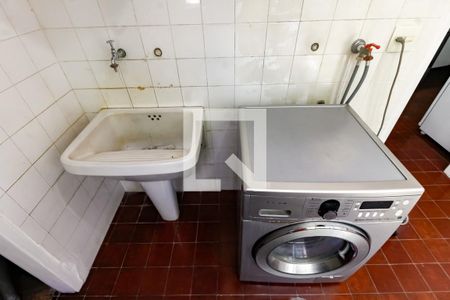 Casa à venda com 266m², 3 quartos e 2 vagasDetalhe da area de serviço