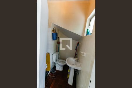 Casa à venda com 266m², 3 quartos e 2 vagasBanheiro de serviço