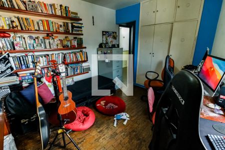 Casa à venda com 266m², 3 quartos e 2 vagasQuarto 2