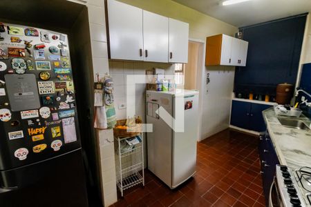 Casa à venda com 266m², 3 quartos e 2 vagasCozinha - Armários