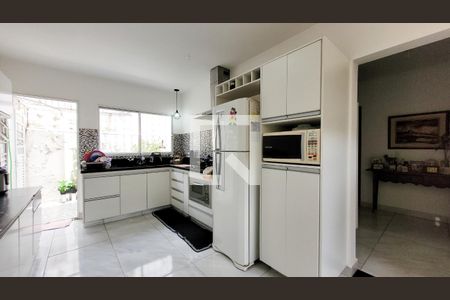 Casa à venda com 250m², 3 quartos e 4 vagasCozinha