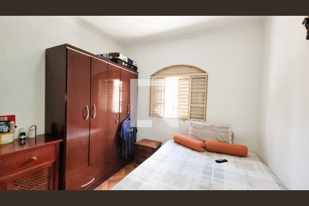 Casa à venda com 250m², 3 quartos e 4 vagasQuarto 2