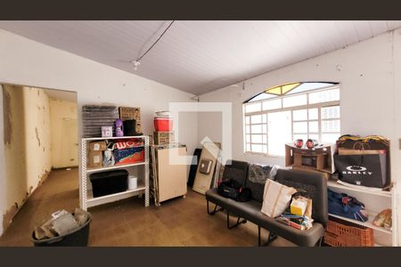 Casa à venda com 250m², 3 quartos e 4 vagasÁrea de Serviço