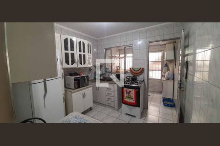 Casa à venda com 102m², 2 quartos e 1 vaga Casa à venda com 102m², 2 quartos e 1 vagaCozinha