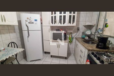 Casa à venda com 102m², 2 quartos e 1 vaga Casa à venda com 102m², 2 quartos e 1 vagaCozinha