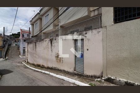 Casa para alugar com 142m², 2 quartos e 1 vaga Casa para alugar com 142m², 2 quartos e 1 vagaFachada