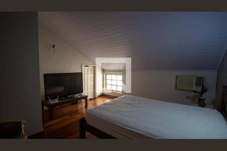 Casa à venda com 472m², 4 quartos e 3 vagasQuarto 1