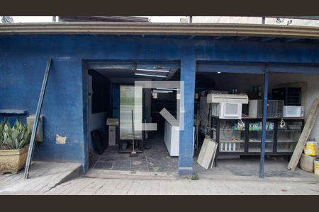 Casa à venda com 472m², 4 quartos e 3 vagasLoja da Casa