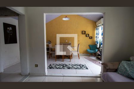 Casa à venda com 472m², 4 quartos e 3 vagasSala da Casa dos Fundos