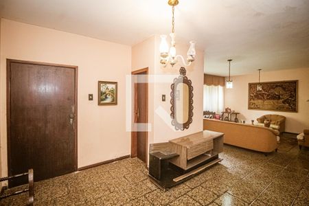 Sala de casa à venda com 5 quartos, 300m² em Jardim Isabel, Porto Alegre