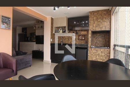 Apartamento à venda com 68m², 2 quartos e 1 vaga Apartamento à venda com 68m², 2 quartos e 1 vagaVaranda