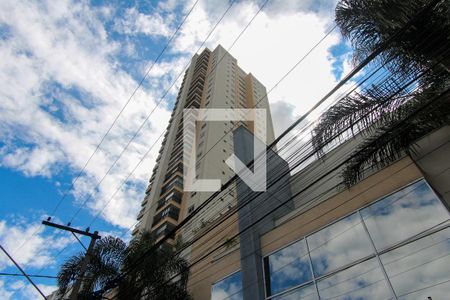 Apartamento à venda com 68m², 2 quartos e 1 vaga Apartamento à venda com 68m², 2 quartos e 1 vagaFachada