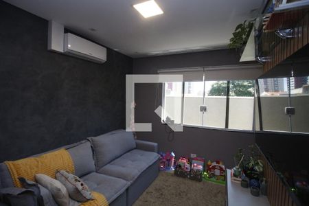 Sala de TV de casa de condomínio à venda com 2 quartos, 68m² em Vila Carrão, São Paulo