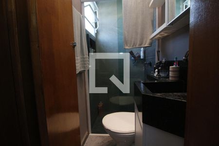 Banheiro da Suíte de casa de condomínio à venda com 2 quartos, 68m² em Vila Carrão, São Paulo