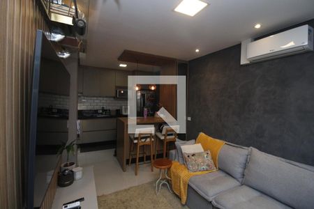 Sala de TV de casa de condomínio à venda com 2 quartos, 68m² em Vila Carrão, São Paulo