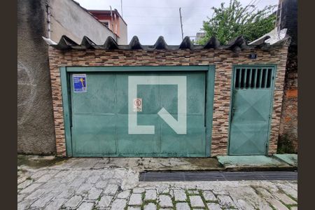 Casa para alugar com 193m², 4 quartos e 3 vagas Casa para alugar com 193m², 4 quartos e 3 vagasFachada