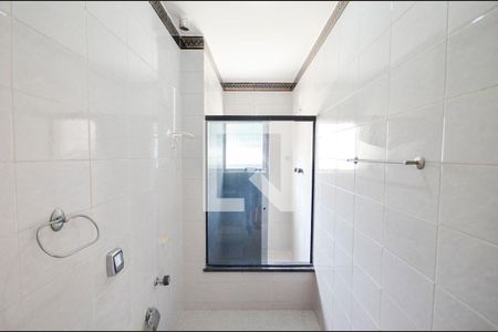 Apartamento à venda com 240m², 5 quartos e 1 vaga Apartamento à venda com 240m², 5 quartos e 1 vagaBanheiro Social