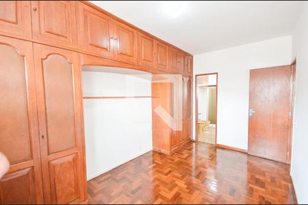 Apartamento à venda com 240m², 5 quartos e 1 vaga Apartamento à venda com 240m², 5 quartos e 1 vagaSuíte 2