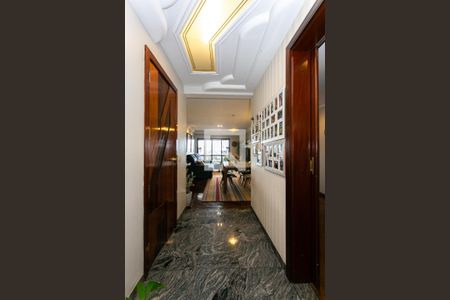Hall de Entrada de apartamento à venda com 3 quartos, 125m² em Vila Carrão, São Paulo