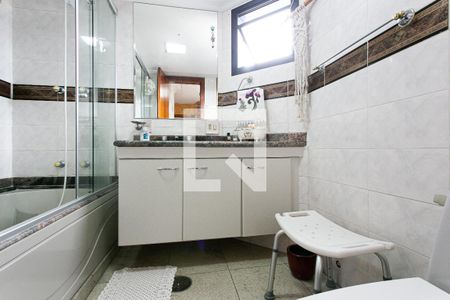 Apartamento à venda com 125m², 3 quartos e 2 vagasBanheiro da Suíte