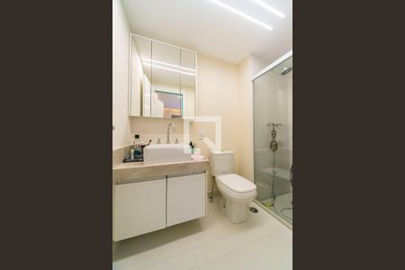 Apartamento para alugar com 107m², 2 quartos e 2 vagasBanheiro do Quarto 1