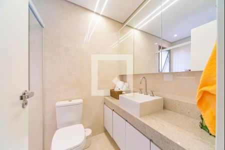 Apartamento para alugar com 107m², 2 quartos e 2 vagasBanheiro do Quarto 2