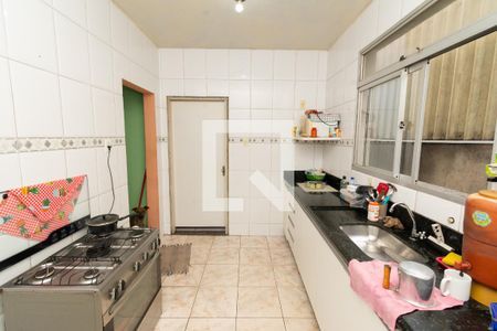 Casa à venda com 500m², 2 quartos e 1 vaga Casa à venda com 500m², 2 quartos e 1 vagaCozinha