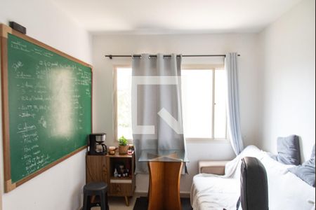 Apartamento à venda com 34m², 1 quarto e 1 vaga Apartamento à venda com 34m², 1 quarto e 1 vagaSala
