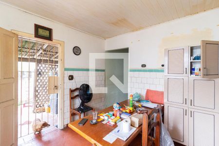 Casa à venda com 250m², 2 quartos e 2 vagasCozinha