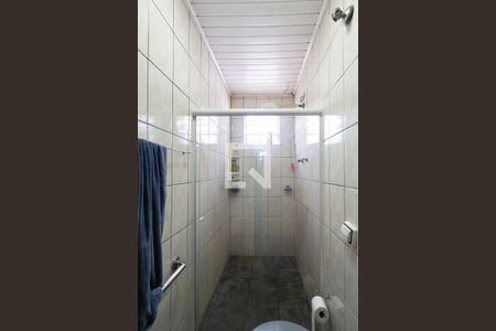 Casa à venda com 250m², 2 quartos e 2 vagasBanheiro da suíte