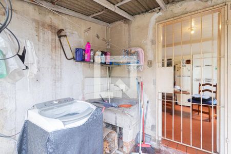 Casa à venda com 250m², 2 quartos e 2 vagasÁrea de serviço