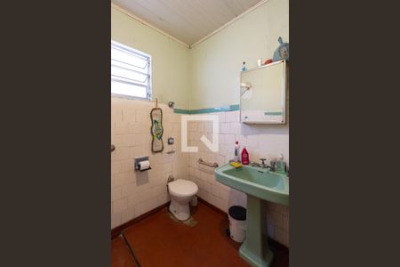 Casa à venda com 250m², 2 quartos e 2 vagasBanheiro