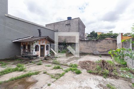 Casa à venda com 250m², 2 quartos e 2 vagasQuintal