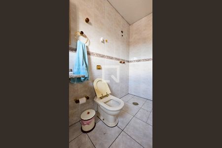 Casa à venda com 250m², 4 quartos e 4 vagasBanheiro 3