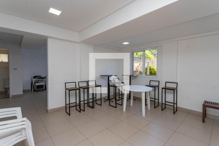 Apartamento à venda com 54m², 2 quartos e 1 vaga Apartamento à venda com 54m², 2 quartos e 1 vagaÁrea comum - Salão de festas