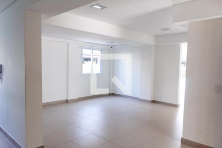 Apartamento à venda com 54m², 2 quartos e 1 vaga Apartamento à venda com 54m², 2 quartos e 1 vagaÁrea comum - Salão de festas