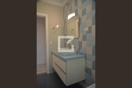 Casa à venda com 259m², 6 quartos e 4 vagasBanheiro 2