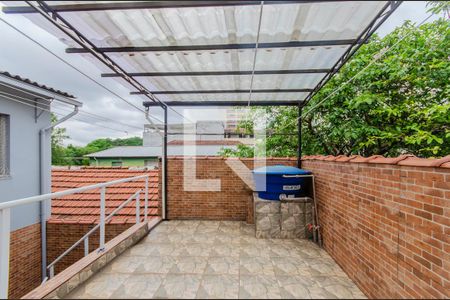 Casa à venda com 354m², 4 quartos e 2 vagas Casa à venda com 354m², 4 quartos e 2 vagasTerraço