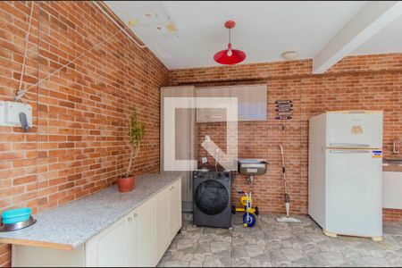 Casa à venda com 354m², 4 quartos e 2 vagas Casa à venda com 354m², 4 quartos e 2 vagasÁrea de Serviço