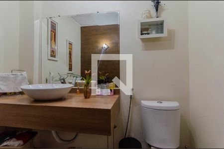 Casa à venda com 354m², 4 quartos e 2 vagas Casa à venda com 354m², 4 quartos e 2 vagasBanheiro da Suíte 2