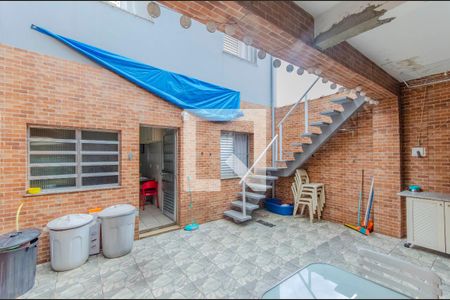 Casa à venda com 354m², 4 quartos e 2 vagas Casa à venda com 354m², 4 quartos e 2 vagasQuintal/Churrasqueira