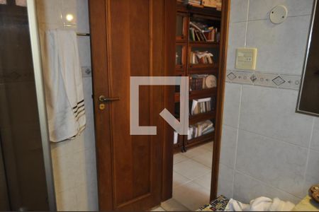 Casa de condomínio à venda com 200m², 4 quartos e 4 vagasQuarto 1