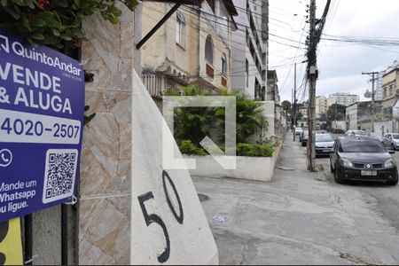Casa de condomínio à venda com 200m², 4 quartos e 4 vagasPlaca