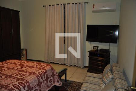 Casa de condomínio à venda com 200m², 4 quartos e 4 vagasQuarto 1